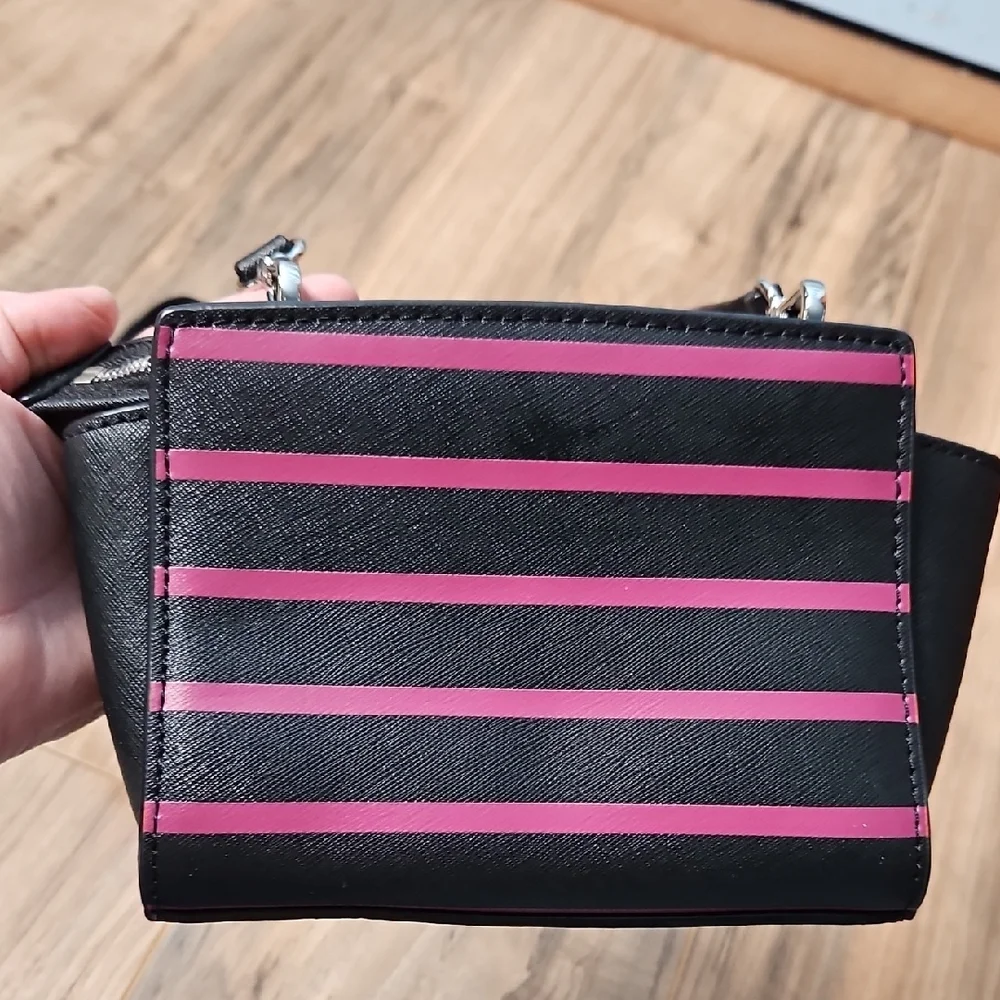 Michael Kors Women's Selma Stripe Mini Messenger Black & Pink Bag